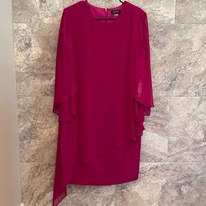 Magenta Tahari dress. Size 12 NWT